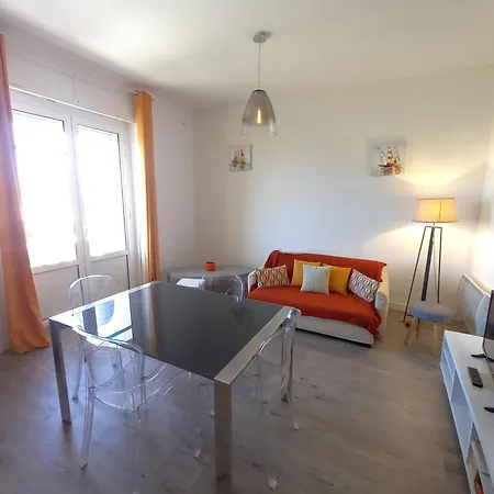 Apartment - Vue Magique Pour Cet Au 1er Etage - Du Golf Royan