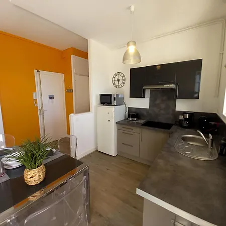 - Vue Magique Pour Cet Au 1er Etage - Du Golf * Royan
