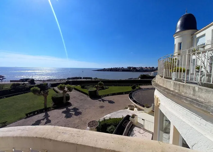 - Vue Magique Pour Cet Au 1er étage - Résidence Du Golf Appartement *